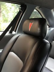 Seats with Headrest Pontiac Symbol Embroidery