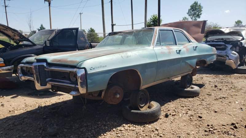 00-1968-Pontiac-Catalina-in-Colorado-wrecking-yard-photo-by-Murilee-Martin1.jpg