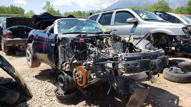 00-2006-Pontiac-Solstice-in-Colorado-wrecking-yard-photo-by-Murilee-Martin.jpg