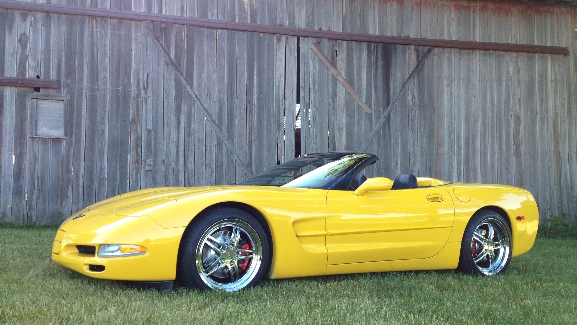 00LS6RoadsterOldFWABarn.jpg