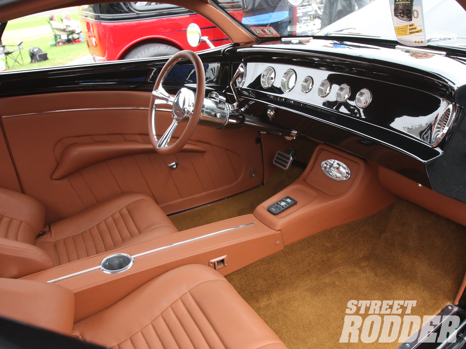 1211sr-14-o-street-rodder-top-100-goodguys-southeastern-nationals-charlotte-1940-ford-coupe-leather-interior.jpg