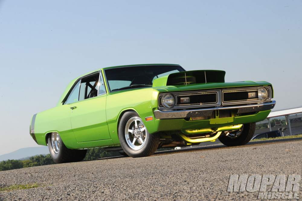 mopp-1210-04+1970-Dodge-Dart-Swinger+.jpg
