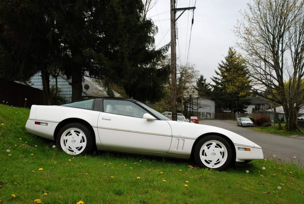 1988%2B88%2BChevrolet%2BCorvette%2BChevy%2BCoupe%2B35th%2BAnniversary%2BRPO%2BZ01%2BSpecial%2BEdition%2B4%252B3%2BTriple%2BWhite%2B350%2BLT1%2BV8%2B1.jpg