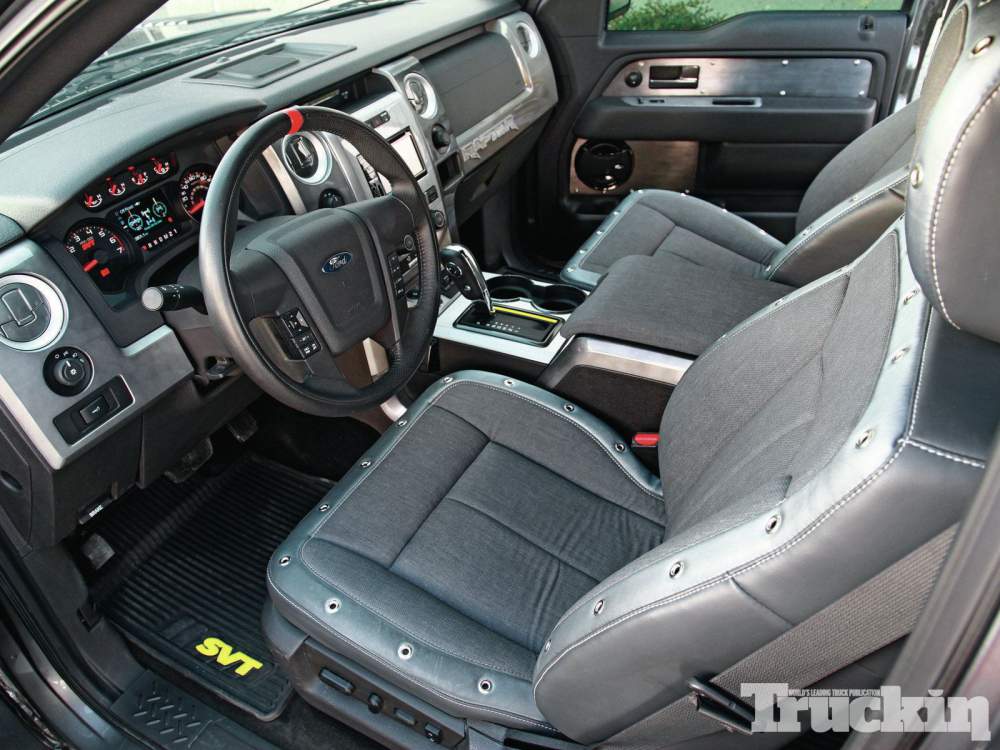 1213tr-08+2011-ford-svt-raptor+interior.jpg