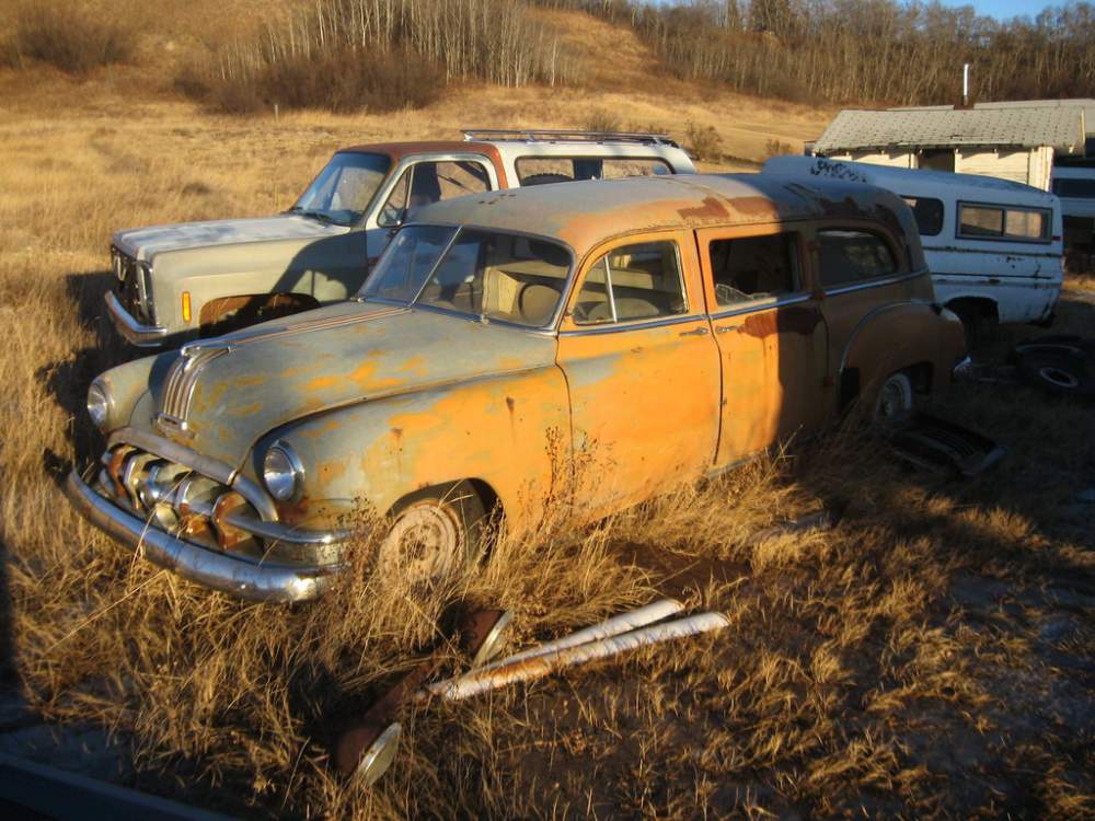 1950_Pontiac_Hearse_4_by_QuanticChaos1000.jpg
