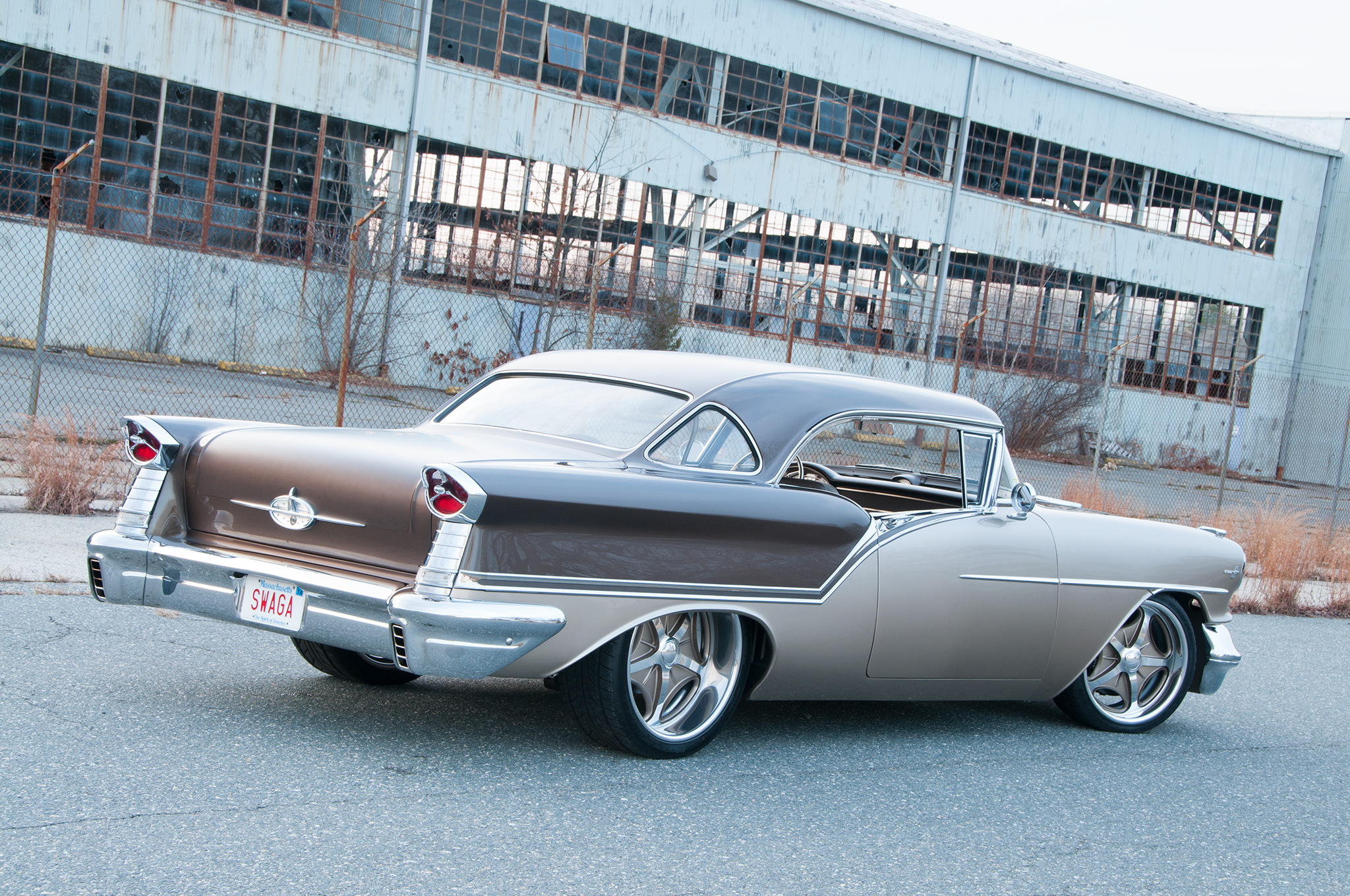 1957-olds-rear.jpg