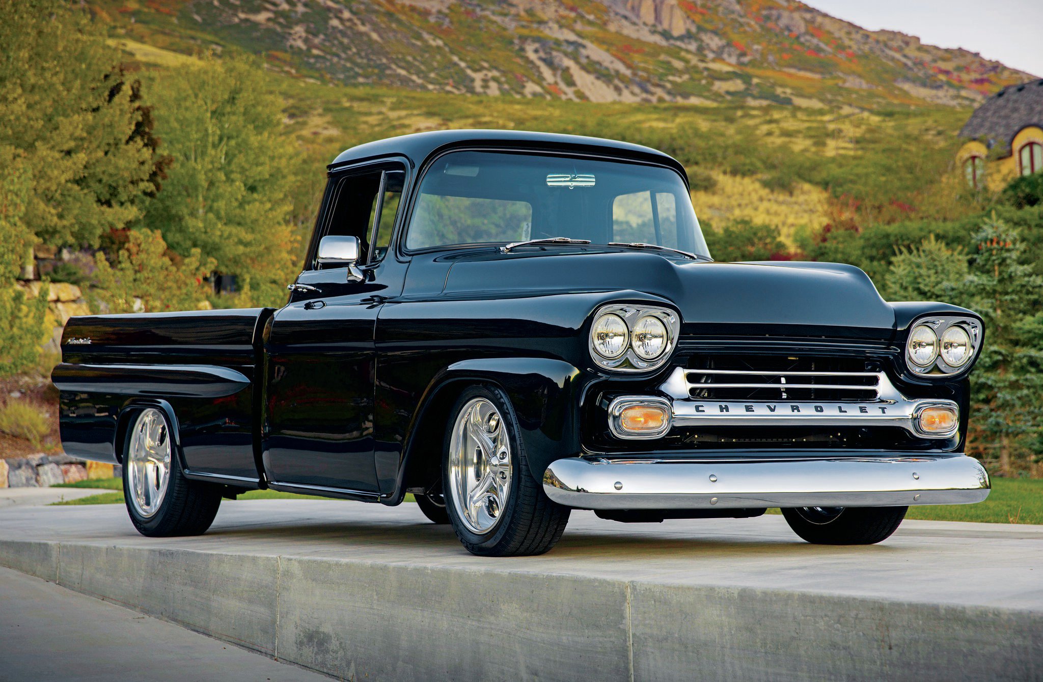 1959-chevrolet-apache-front-passenger-si