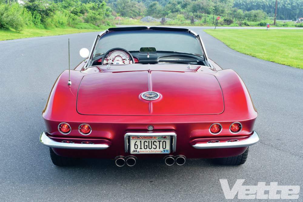 1961-chevrolet-corvette-rear-view.jpg