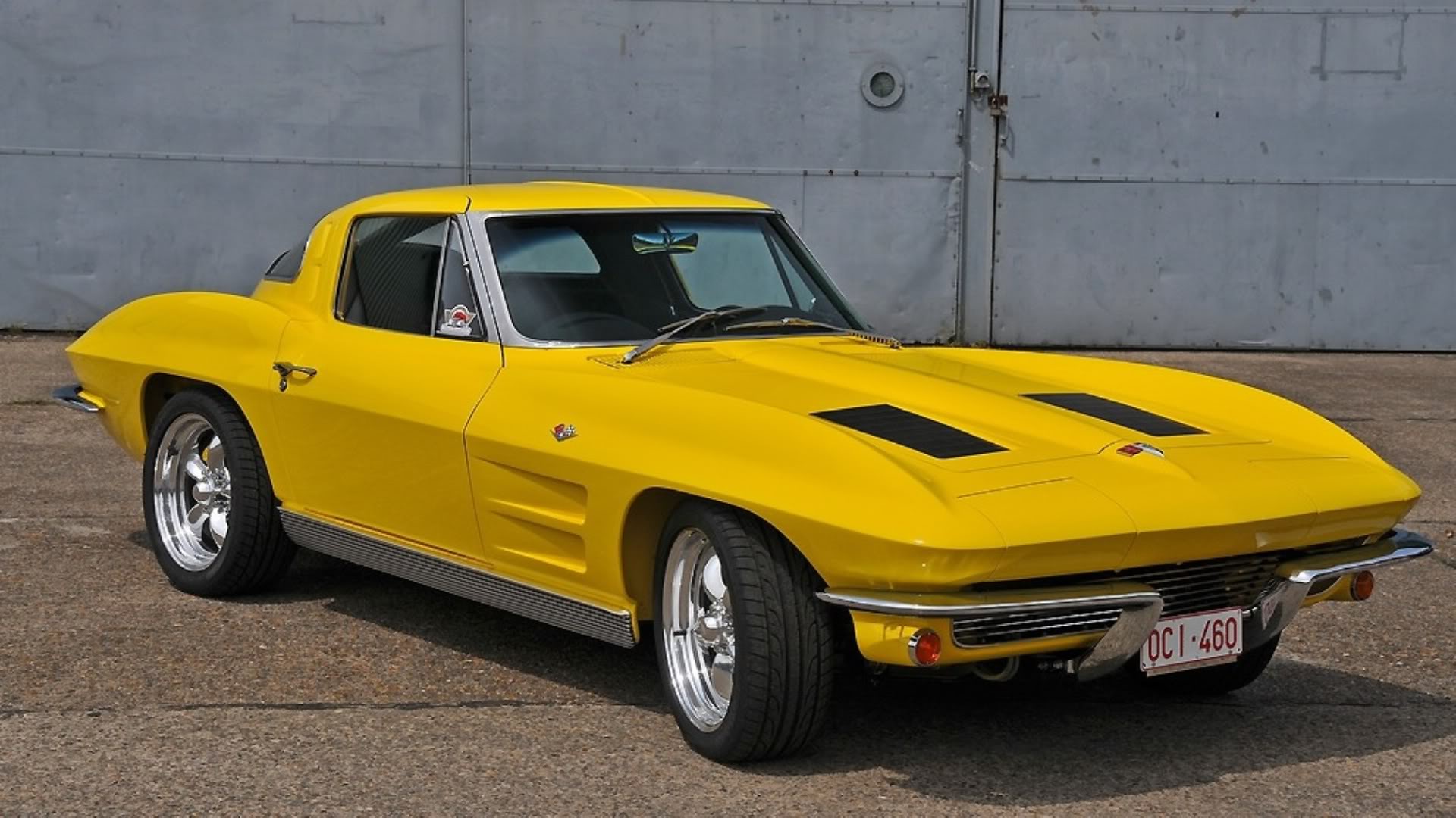 1963YellowCustomVette-2.jpg