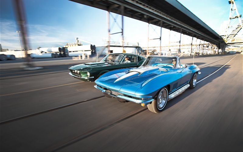1967-Shelby-GT500-vs-1967-Corvette-Sting