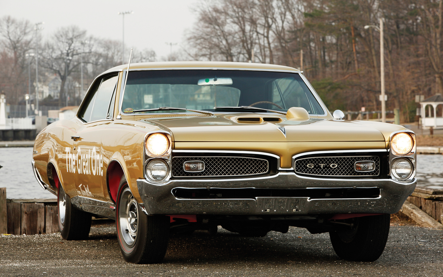 1967-pontiac-GTO-front-right-view-2.jpg