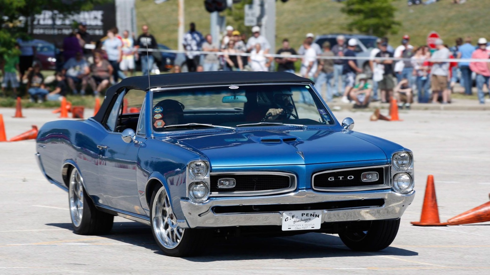 1967MagBluePontiacGTOConvertible.jpg