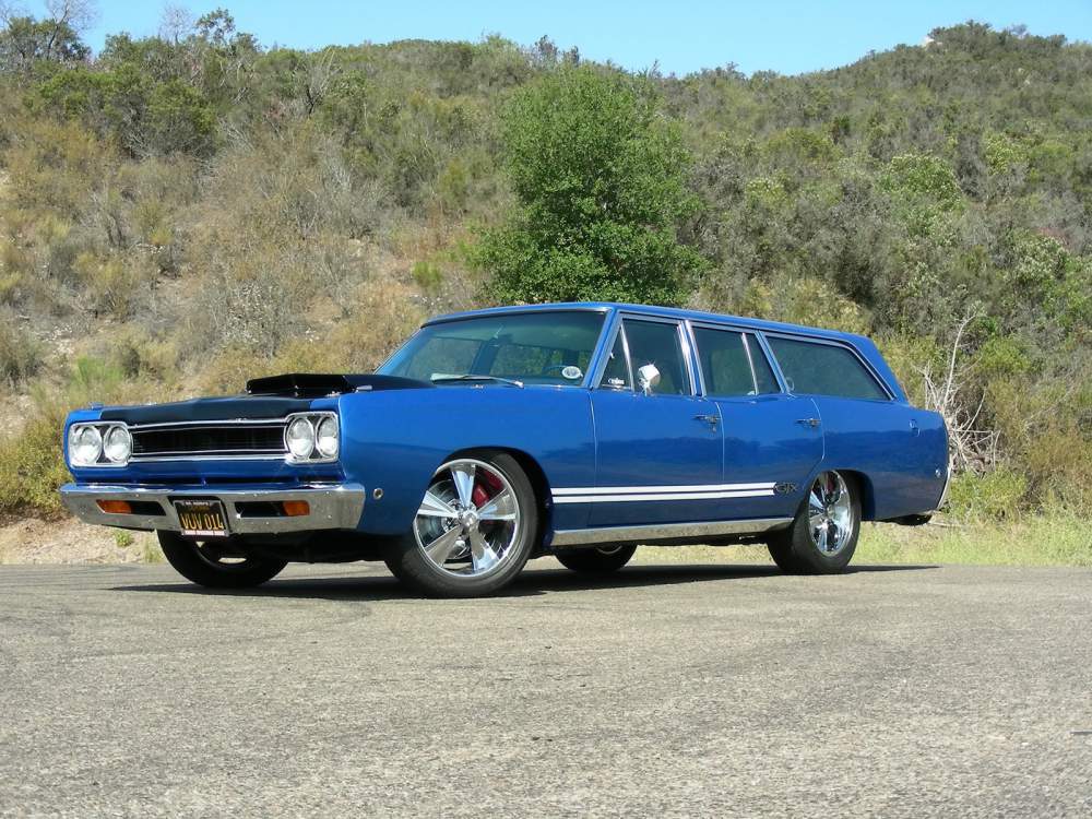 1968-Plymouth-GTX-440-Six-Pack-Wagon-by-Performance-West-Group-Front-And-Side-1600x1200.jpg