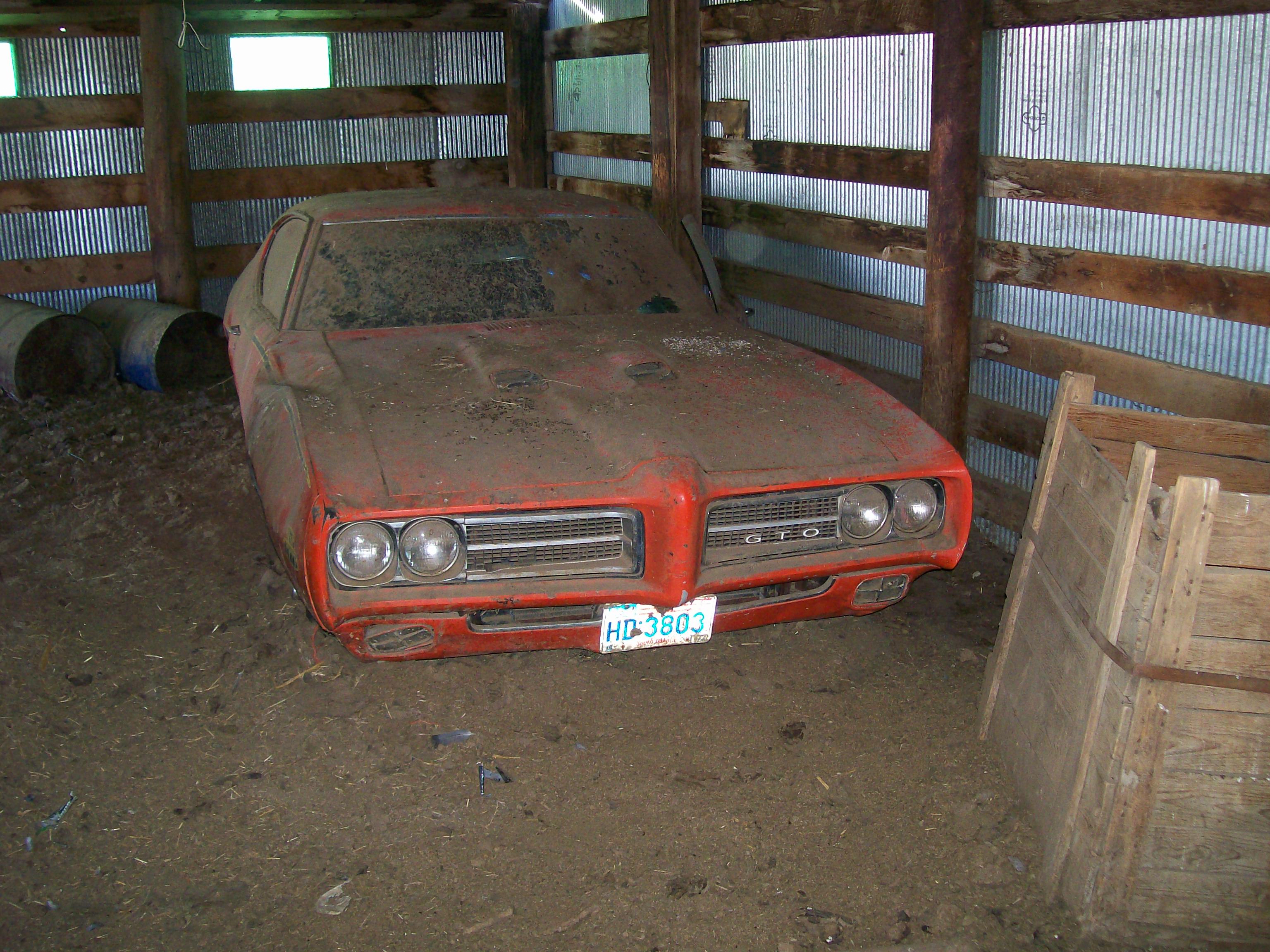 1969-Pontiac-GTO-Judge-front-barn-find.j