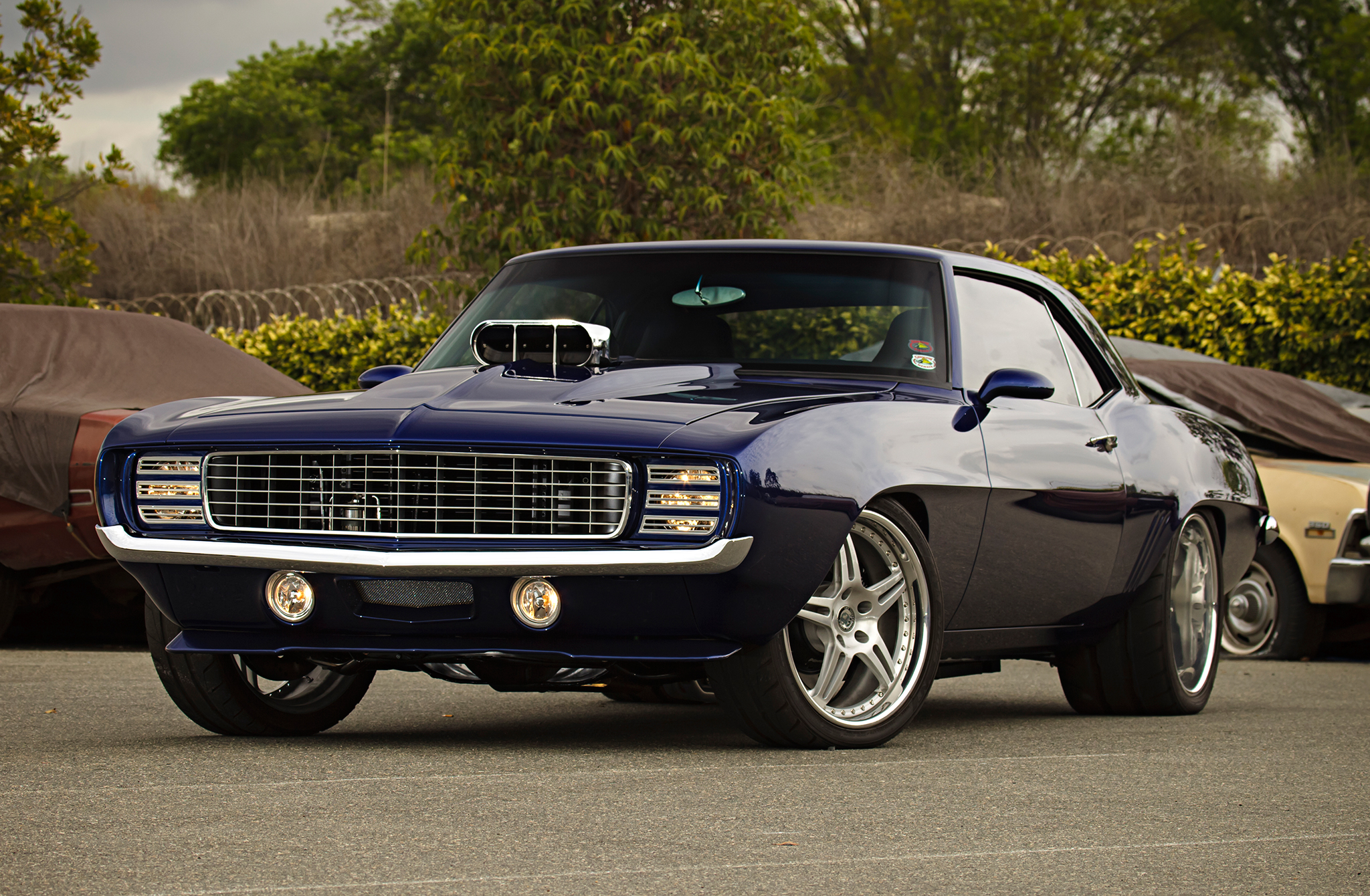 1969-chevrolet-camaro-front-view-side.jp