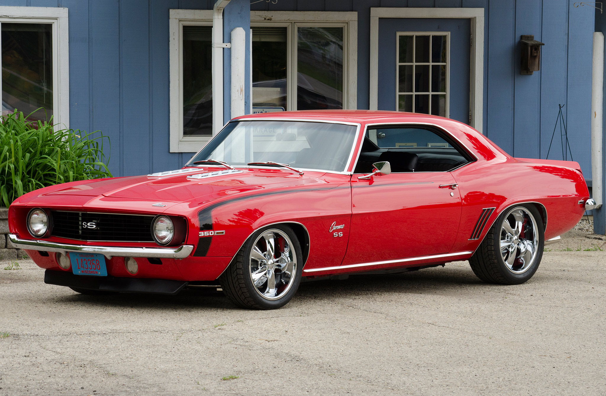 1969-chevrolet-camaro-side-left-quarter.