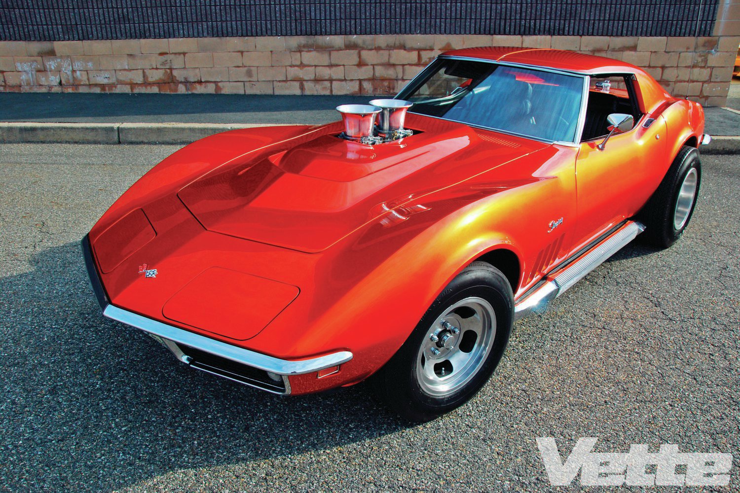 1969-chevrolet-corvette-stingray-front-v