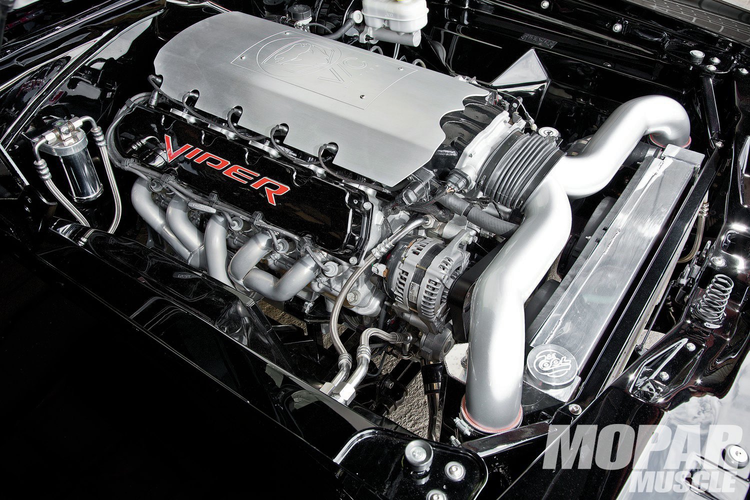 1969-dodge-charger-r-t-v10-engine.jpg