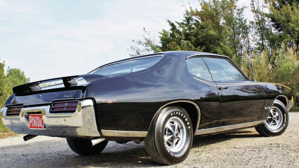 1969PontiacGTOBlackRobedJudge-2.jpg