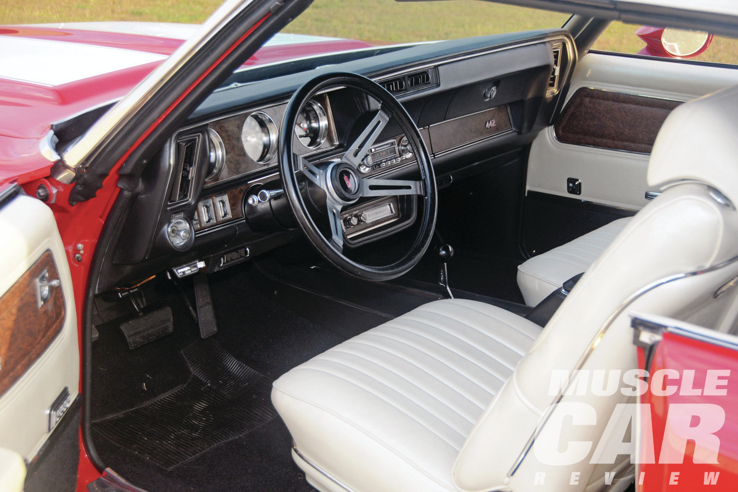 1970-oldsmobile-442-w30-interior.jpg
