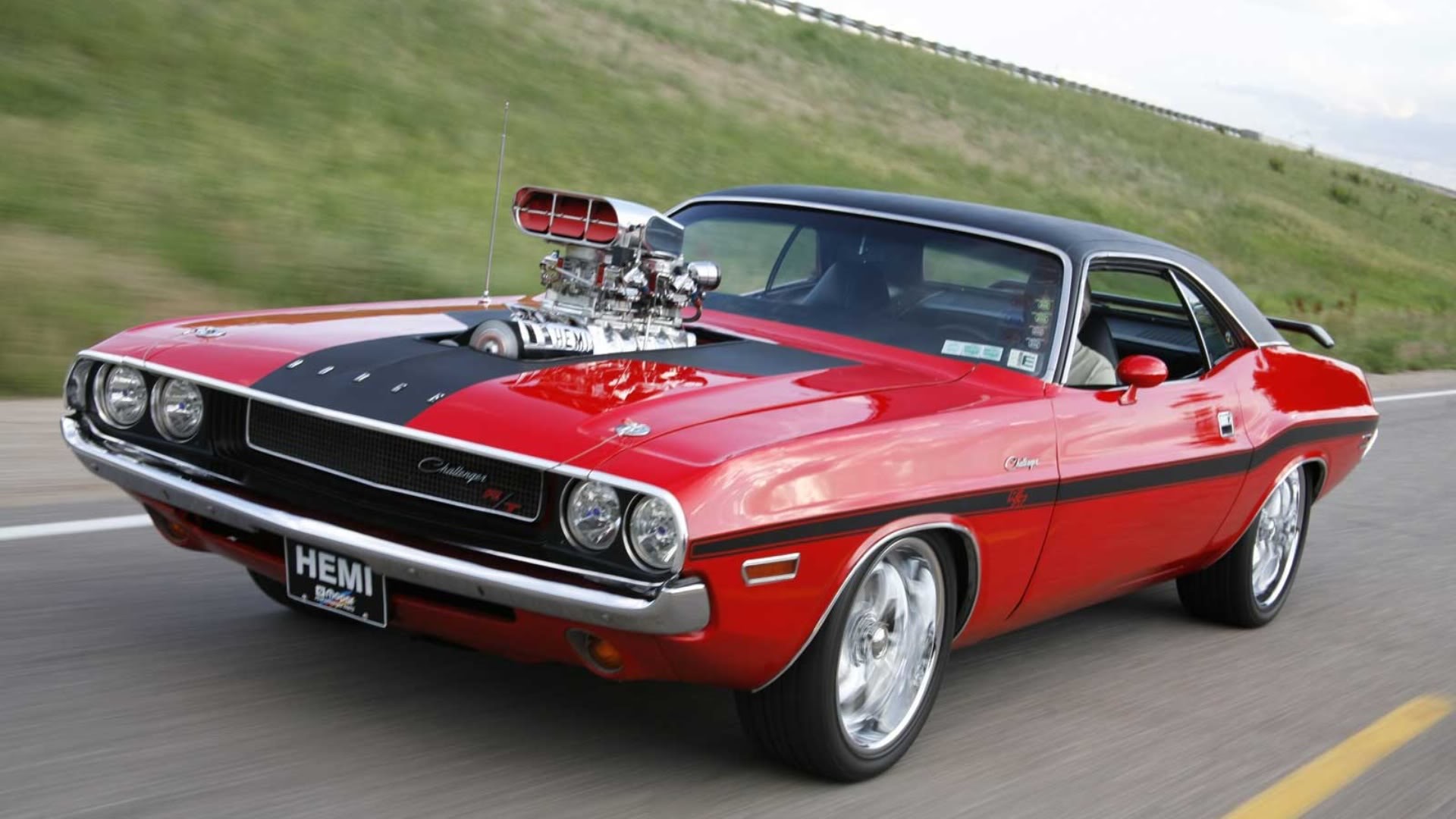 1970RedDodgeChallengerRTHemi.jpg