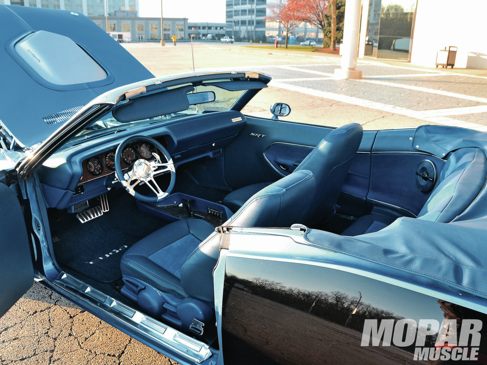 1971-plymouth-barracuda-interior-view.jp