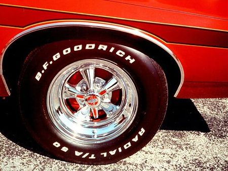 1972-ford-gran-torino-front-and-rear-cra