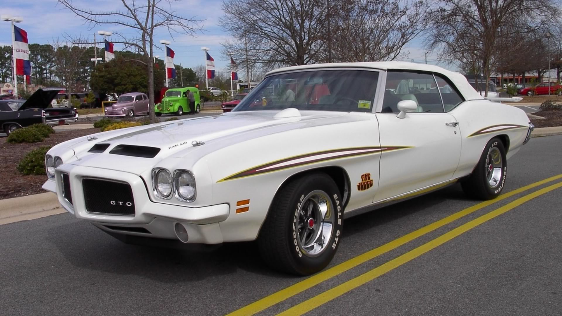1972WhitePontiacJudge.jpg