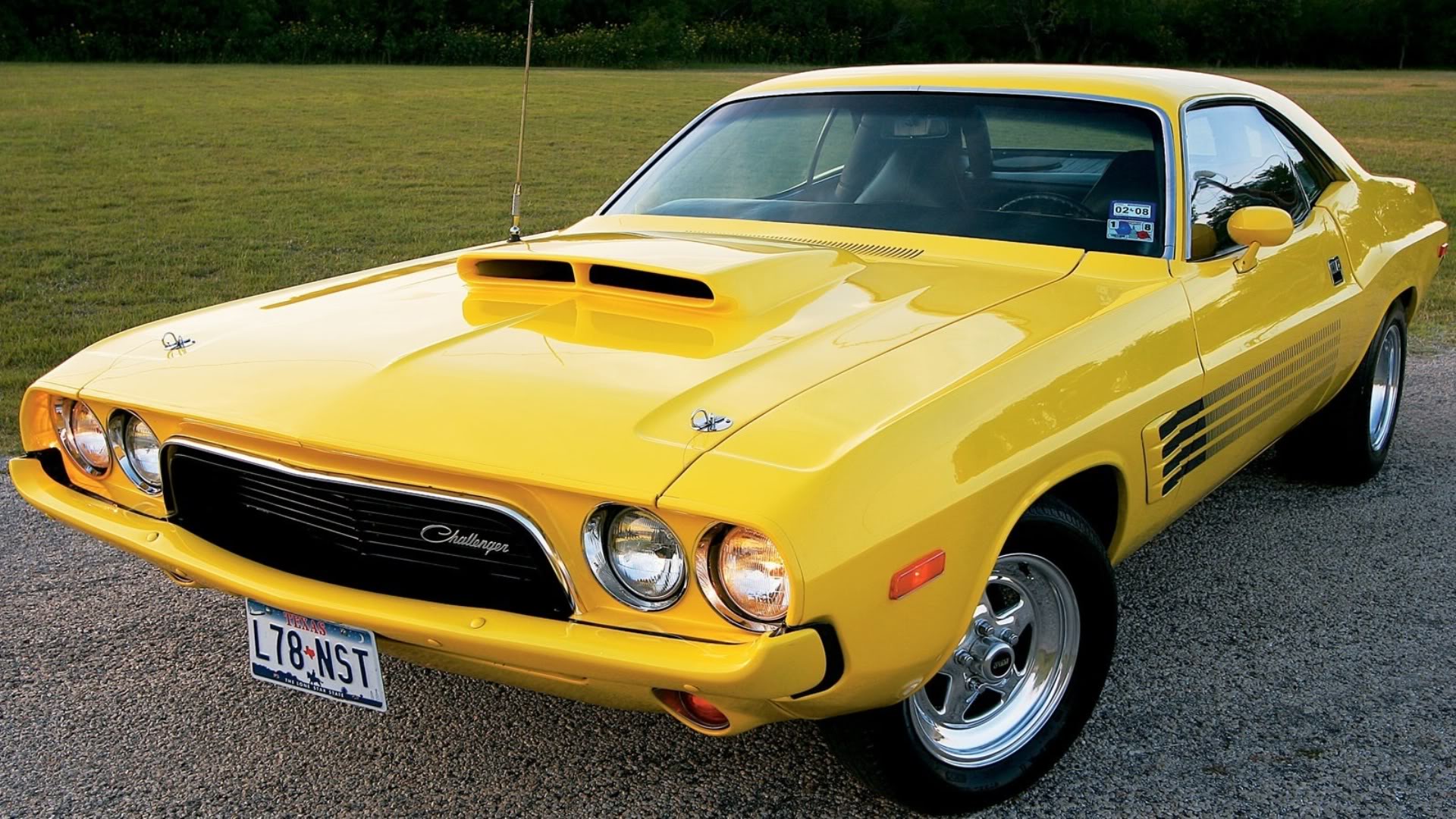 1973BrightYellowDodgeChallenger.jpg