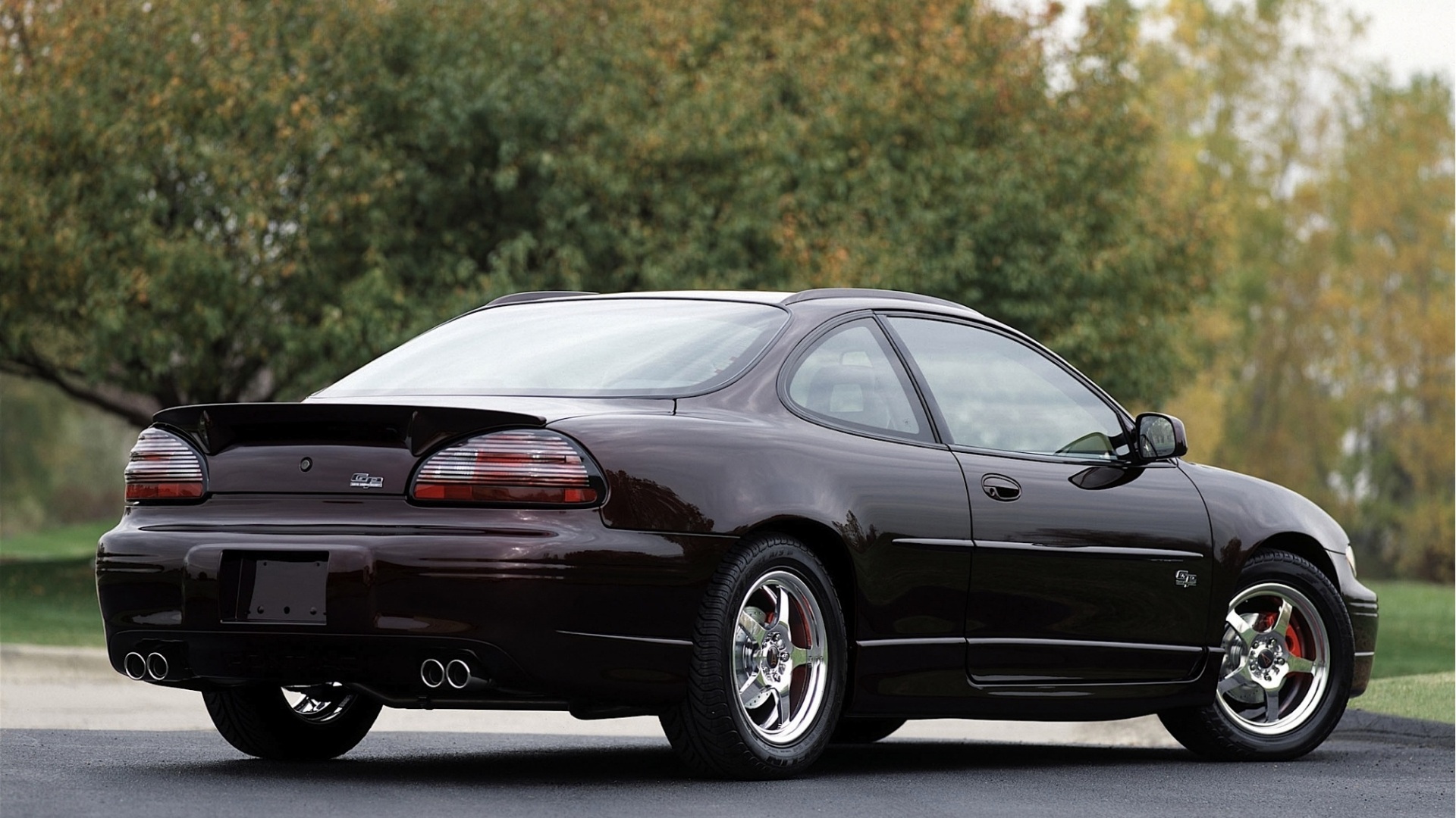 2001PontiacGrandPrixGT40-2.jpg