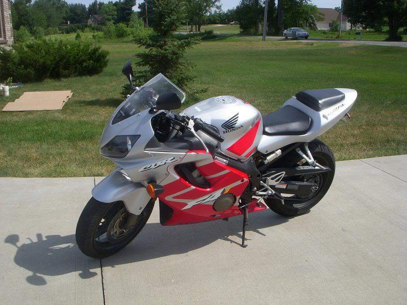 2004_Honda_cbr_600_F4I_with_D_D_Exhaust_Used_motorcycle.jpg