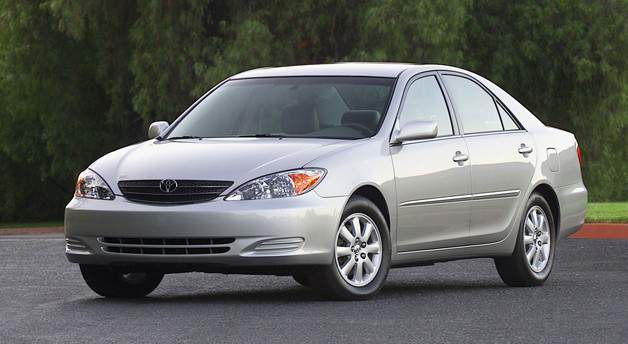 2006-toyota-camry-1-1374501149.jpg