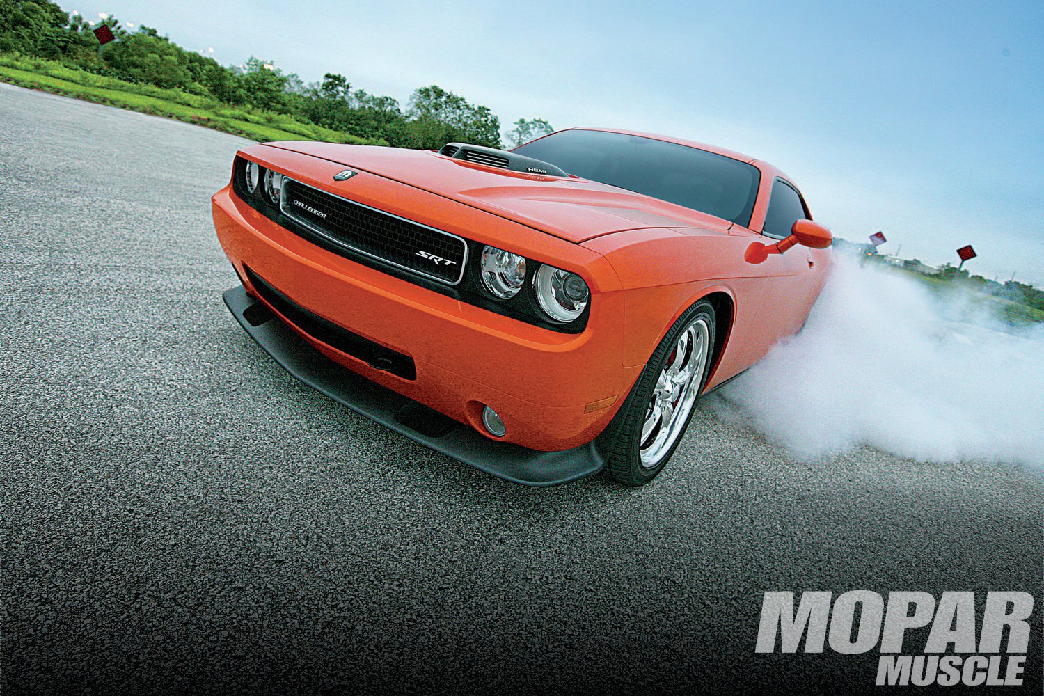 2008-dodge-challenger-srt-burnout.jpg