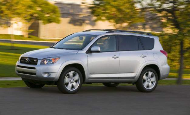 2008-toyota-rav4-sport-photo-191001-s-986x603