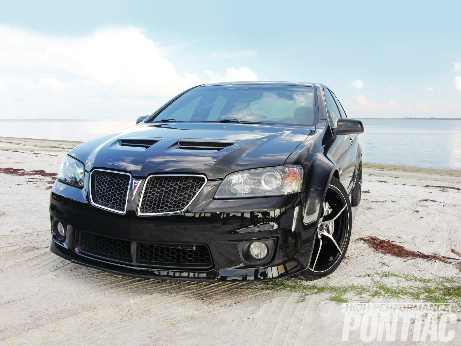 2009-pontiac-g8-gxp-frontview.jpg