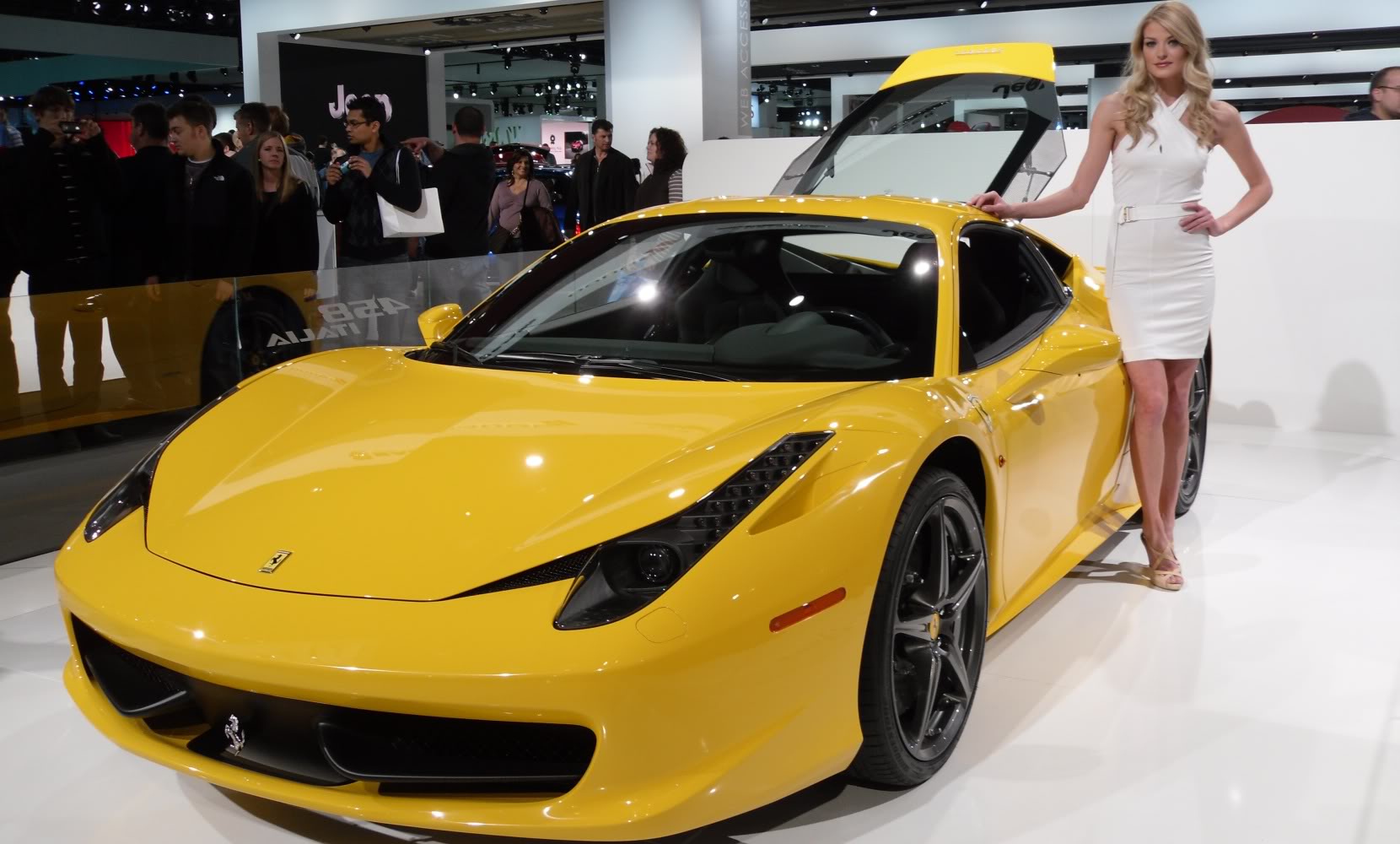 2011NAIASYellowFerrari458Italia-2.jpg