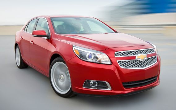 2013-Chevrolet-Malibu-passengers-front-three-quarters.jpg