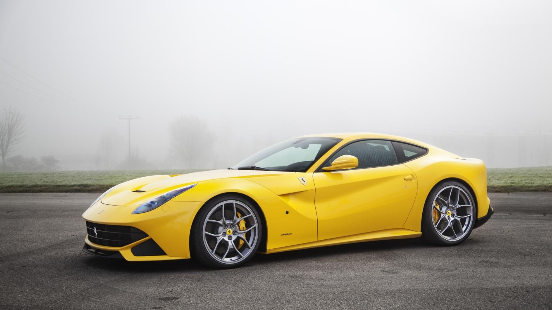 2013YellaFerrariF12Berlinetta-1.jpg