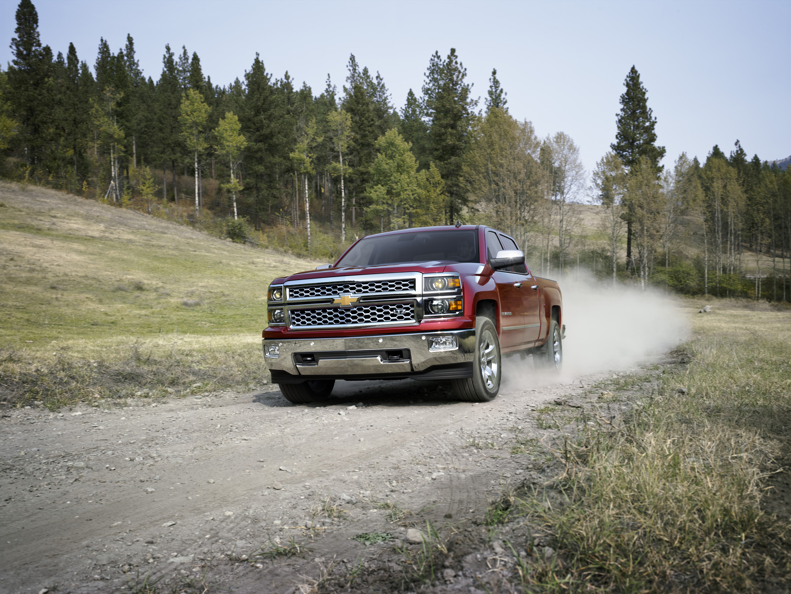 2014-Chevrolet-Silverado-LTZ-003.jpg