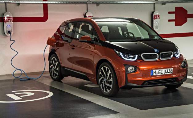 2014-bmw-i3-giga-world-photo-548054-s-986x603