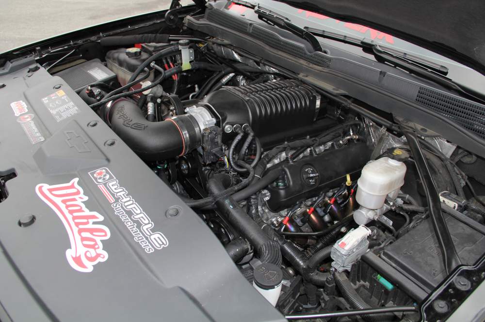 2014-chevrolet-silverado-engine.jpg