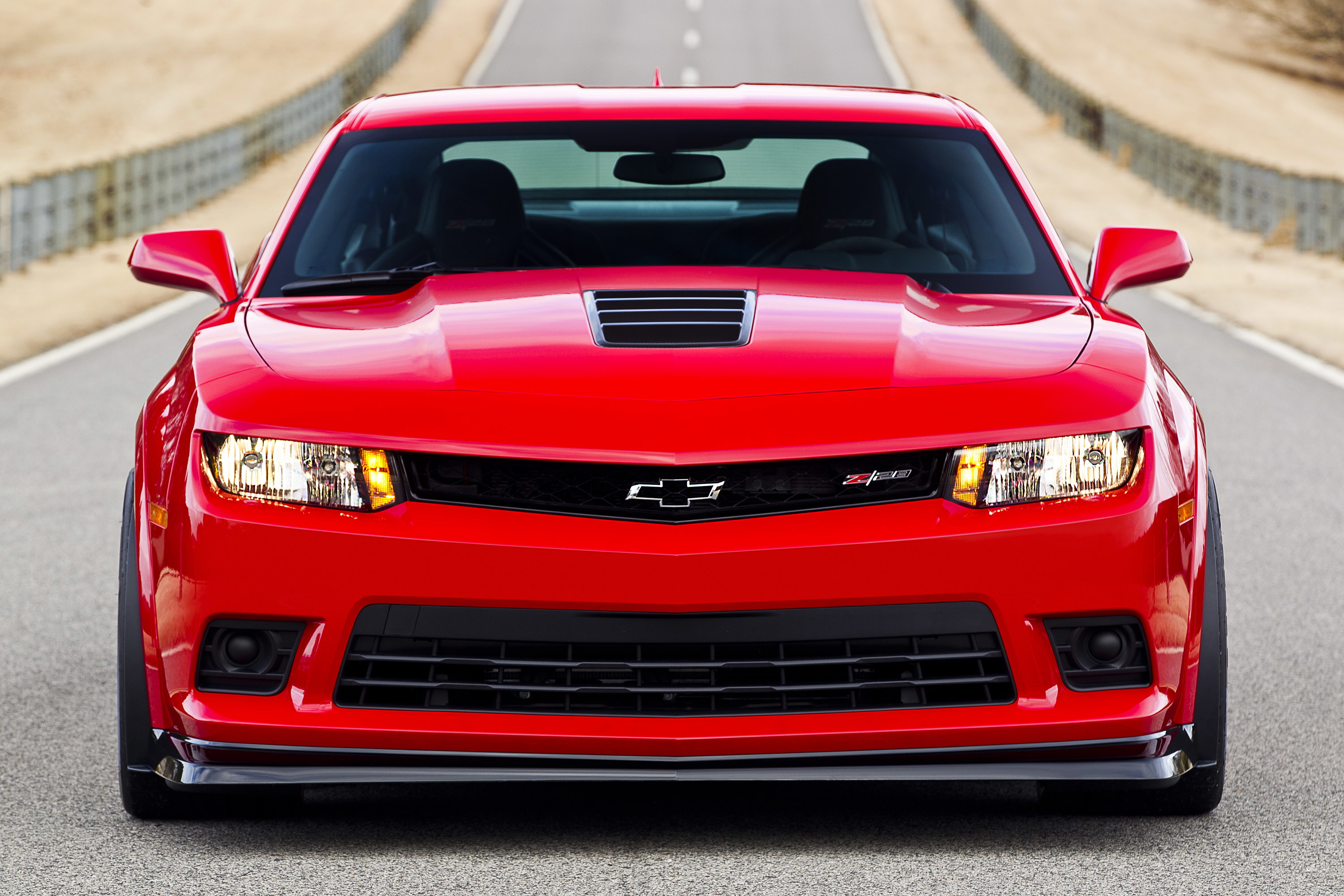 2015-Chevrolet-CamaroZ28-059.jpg
