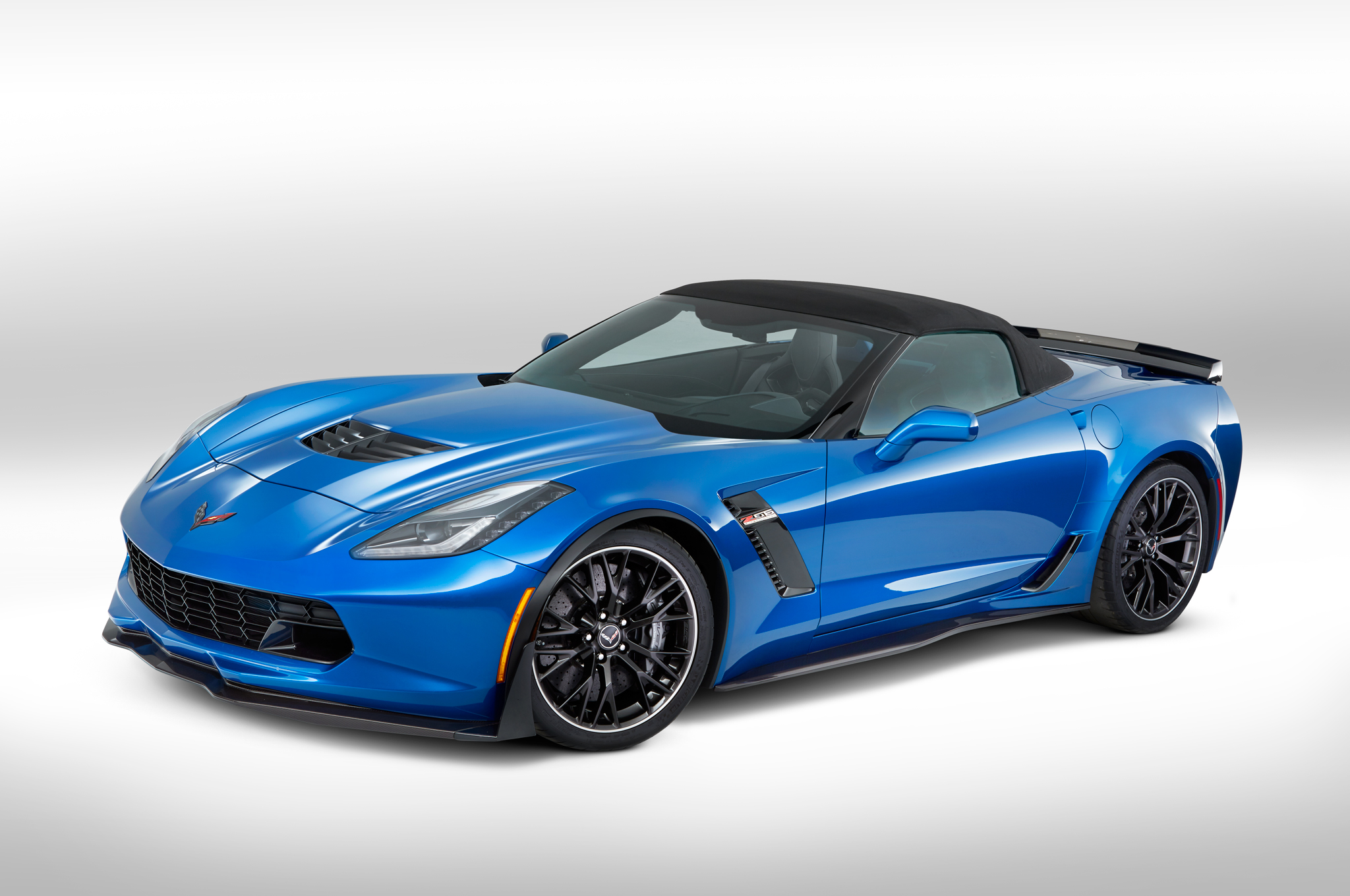 2015-Chevrolet-Corvette-Z06-Convertible-