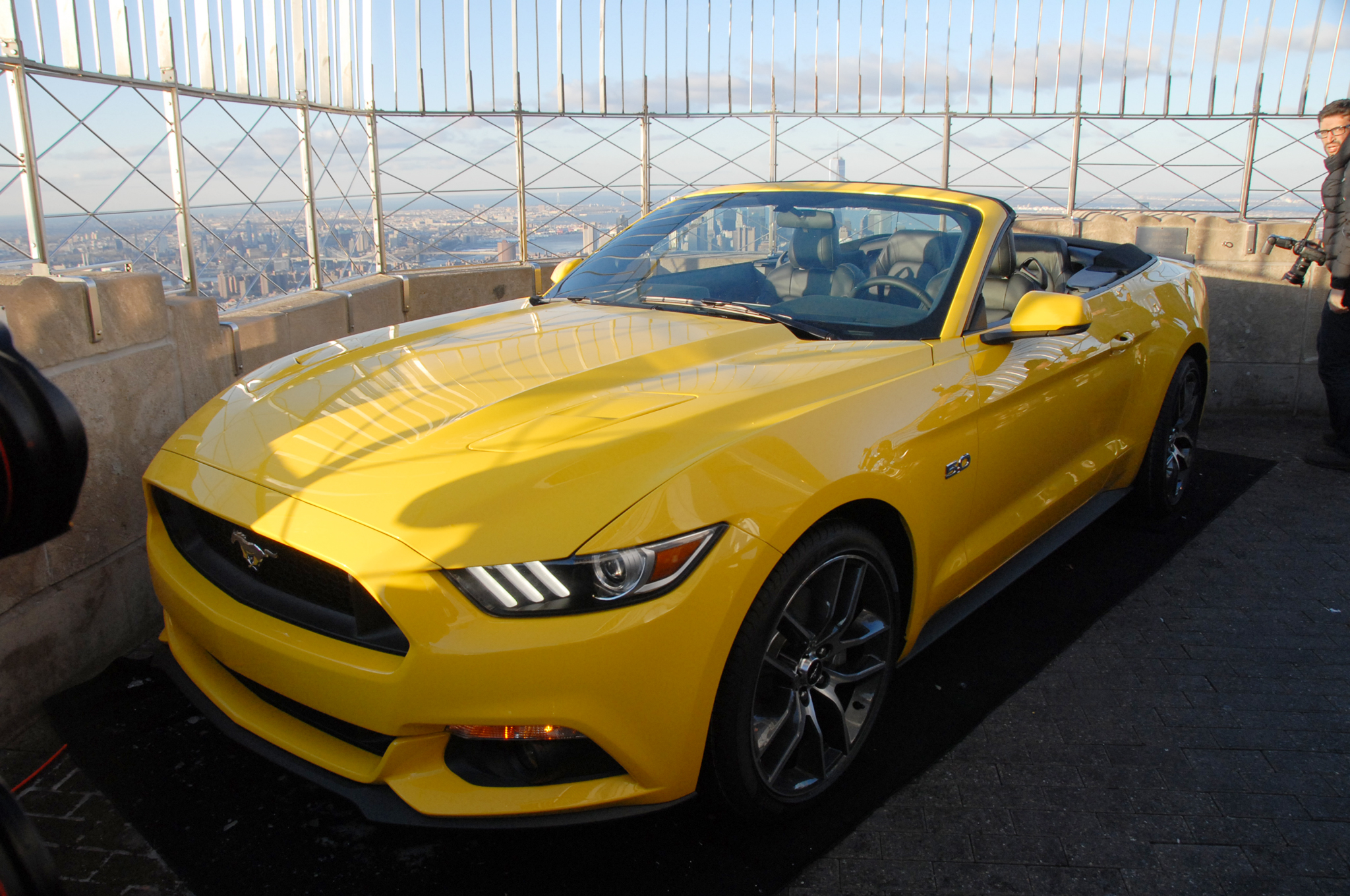 2015-Ford-Mustang-convertible-Empire-Sta