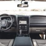 2015 Lincoln Navigator interior