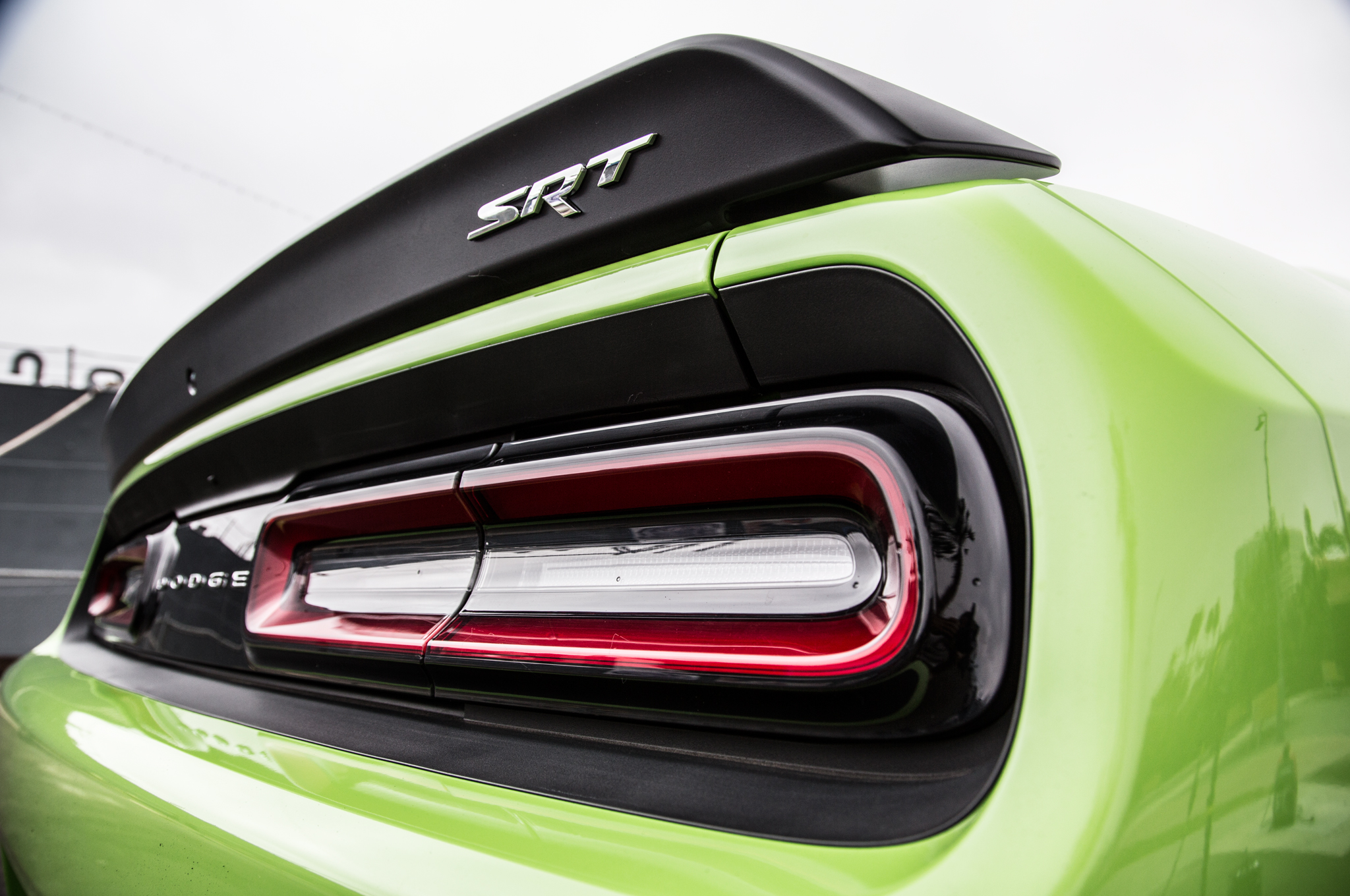 2015-dodge-challenger-srt-hellcat-rear-t