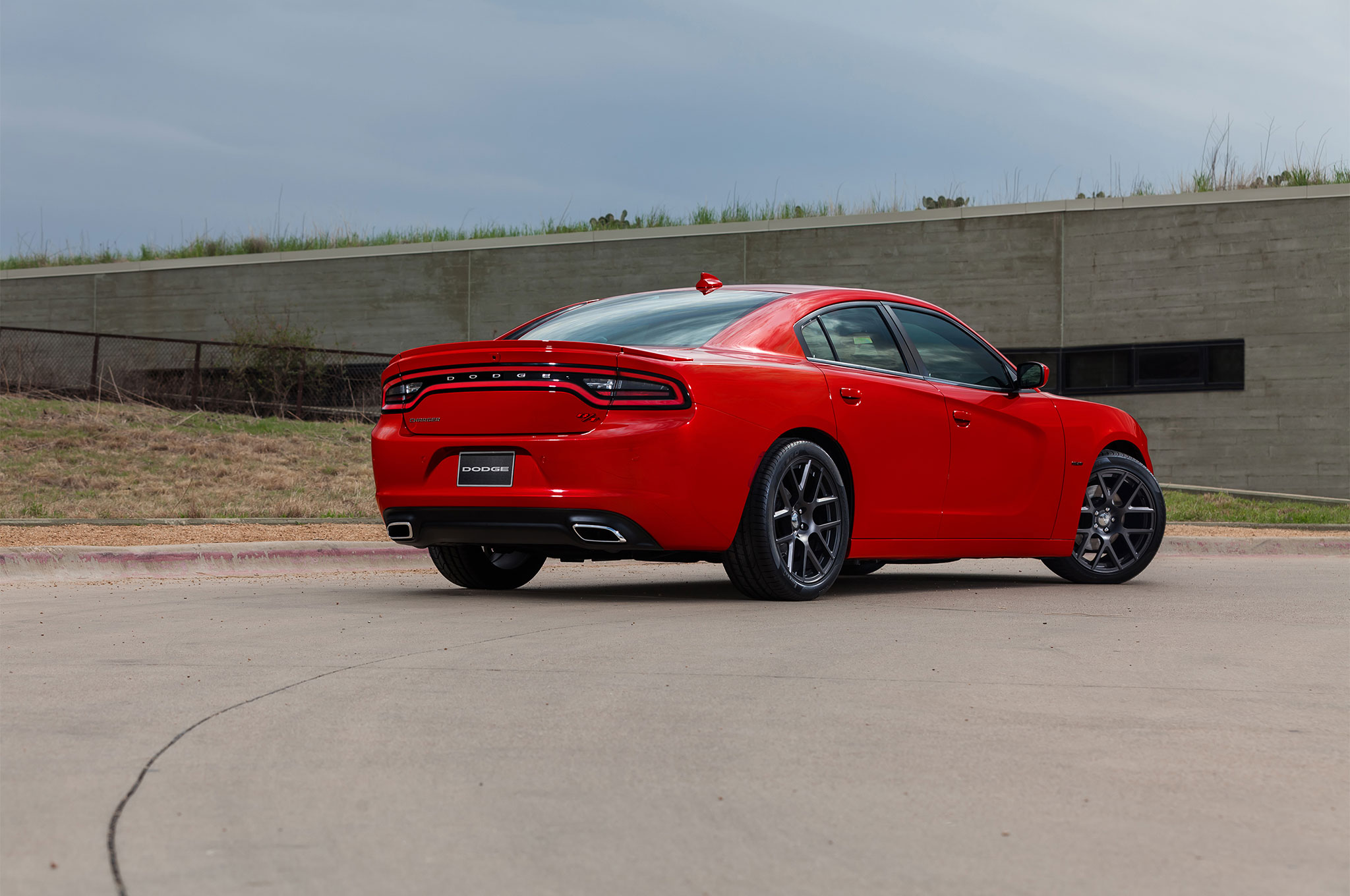 2015-dodge-charger-rear.jpg