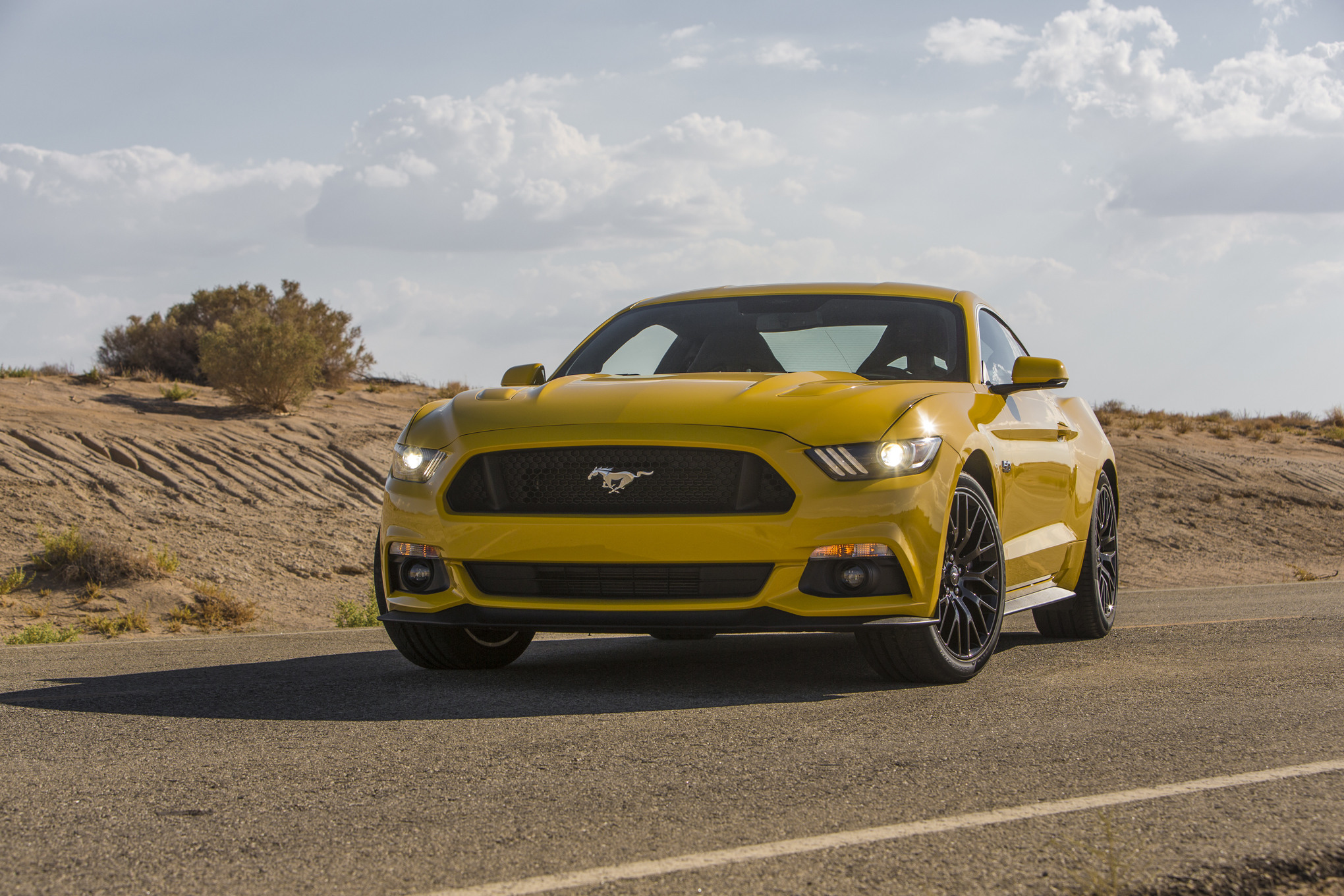 2015-ford-mustang-gt-front-end.jpg
