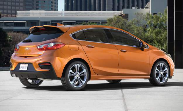 2017-Chevrolet-Cruze-hatchback-INLINE