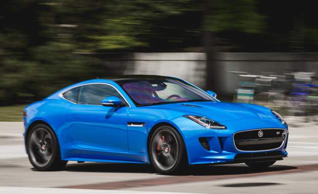 2017-Jaguar-F-type-S-coupe-PLACEMENT